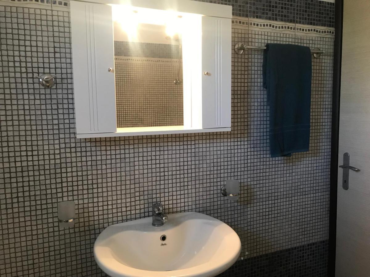 Lotus Sea View Studio Apartment 2 リクスリオン エクステリア 写真
